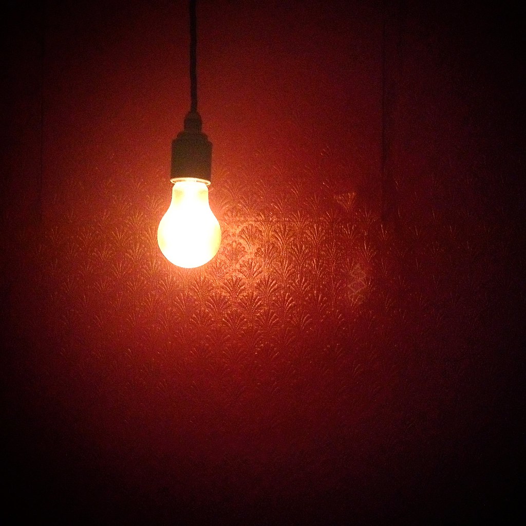 Smart RGBW WiFi LED Bulb E27